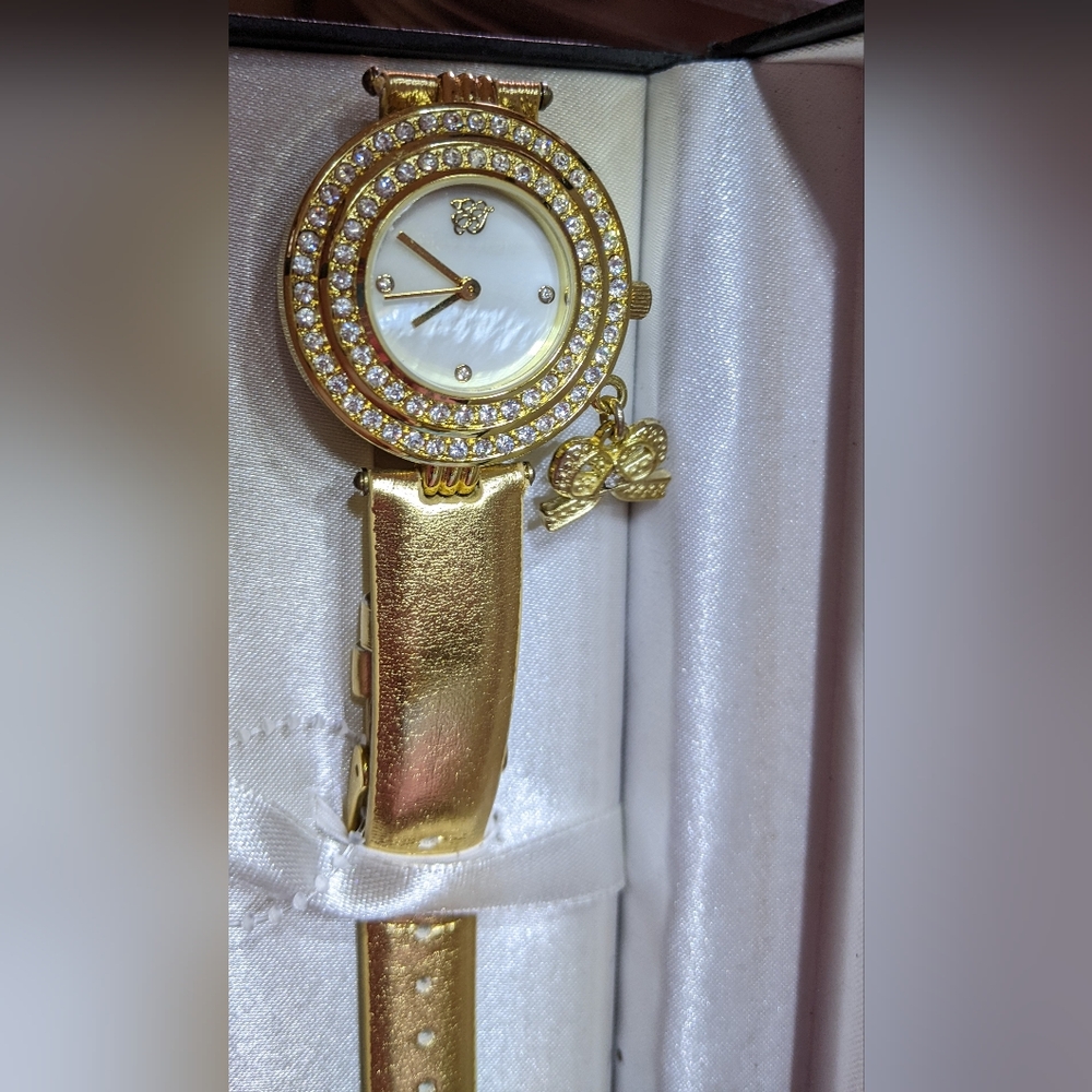 Elizabeth Taylor watch white diamonds crystal ladies NIB gold MOP face  gift box